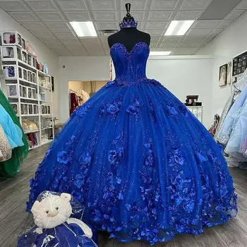 ANGELSBRIDEP Royal Blue Quinceanera Kleitas 3D Appliqued Ziedi Mīļotā Bumbu Kleita Vestidos De 15 años Tiesa Vilcieniem, Plus Izmērs
